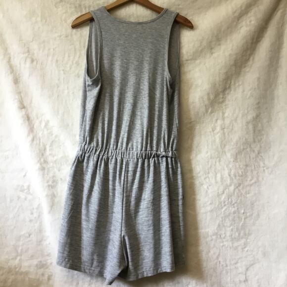 Old Navy Breathe On Gray Cross-Front V-Neck Romper - Picture 7 of 12